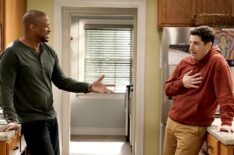 Finesse Mitchell and Jason Biggs in the 'The Talk' episode of Outmatch