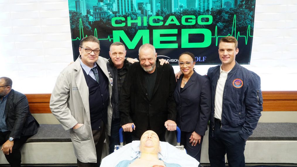 Chicago Med 100 Episodes One Chicago Cast Cake