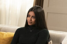 Parveen Kaur as Saanvi Bahl visiting a therapist in Manifest - Season 2 - 'Grounded'