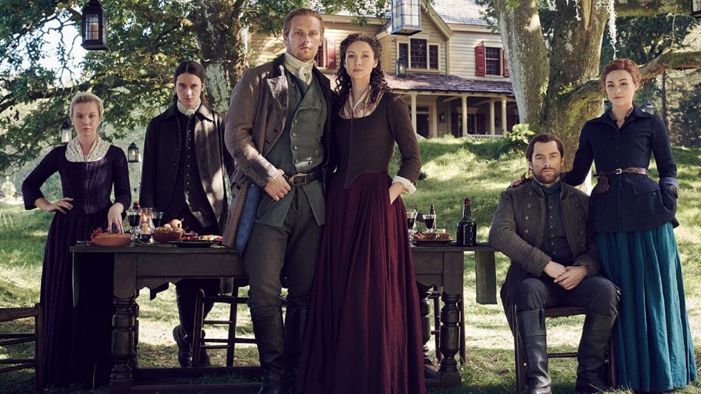 First Look at the 'Outlander' Fraser Family Photo & Season 5 Featurette (VIDEO)