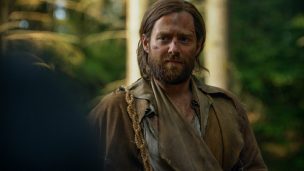 richard-rankin-roger-wakefield-outlander-episode-412-1-