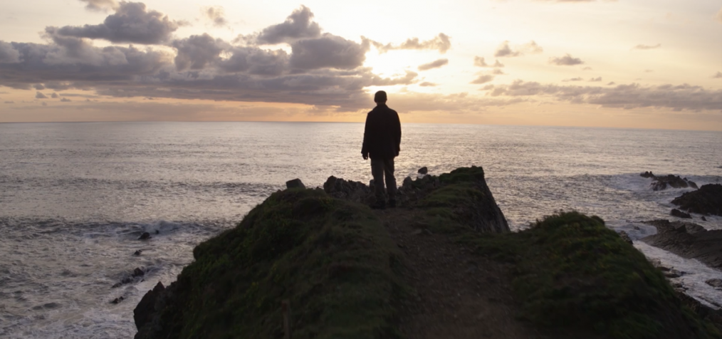 SCIENCE CHANNEL SCREENSHOT MYSTERIES OF THE DEEP JEREMY WADE SUNSET