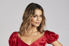 Nathalie Kelley as Noa Hamilton in The Baker and the Beauty