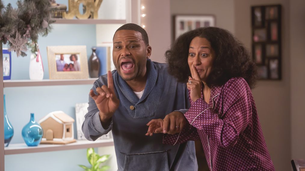 Anthony Anderson and Tracee Ellis Ross with hair brushed out - Blackish