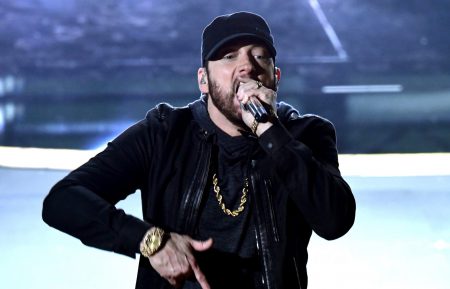 Eminem performs at the 2020 Oscars