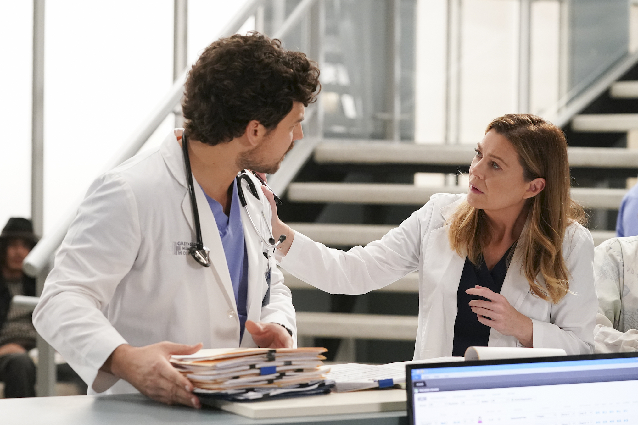 Ellen Pompeo Giacomo Gianniotti Greys Anatomy Season 16 Episode 14