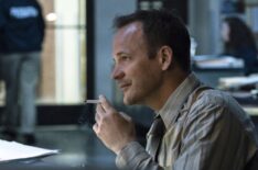 Peter Sarsgaard as Detective Dave Russell smoking in Interrogation - Season 1