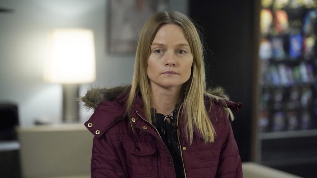 Lindsay Pulsipher as Kim Rollins in Law Order SVU - Season 21 Episode 16