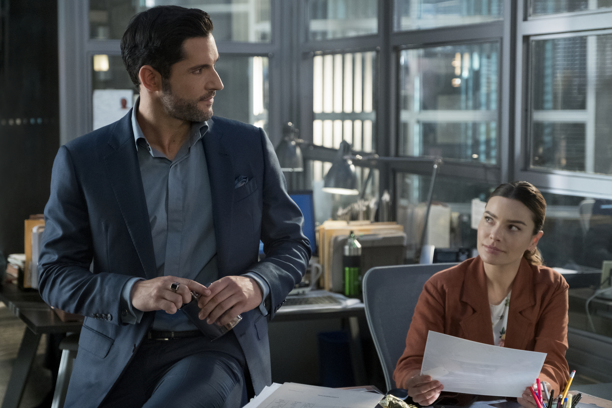 Chloe Lucifer Season 4 Tom Ellis Lauren German