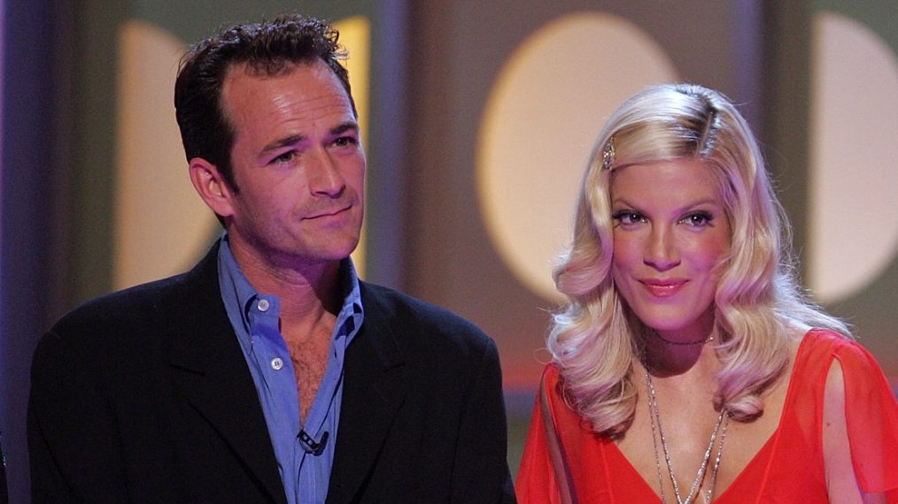 Luke Perry and Tori Spelling at the 2005 TV Land Awards