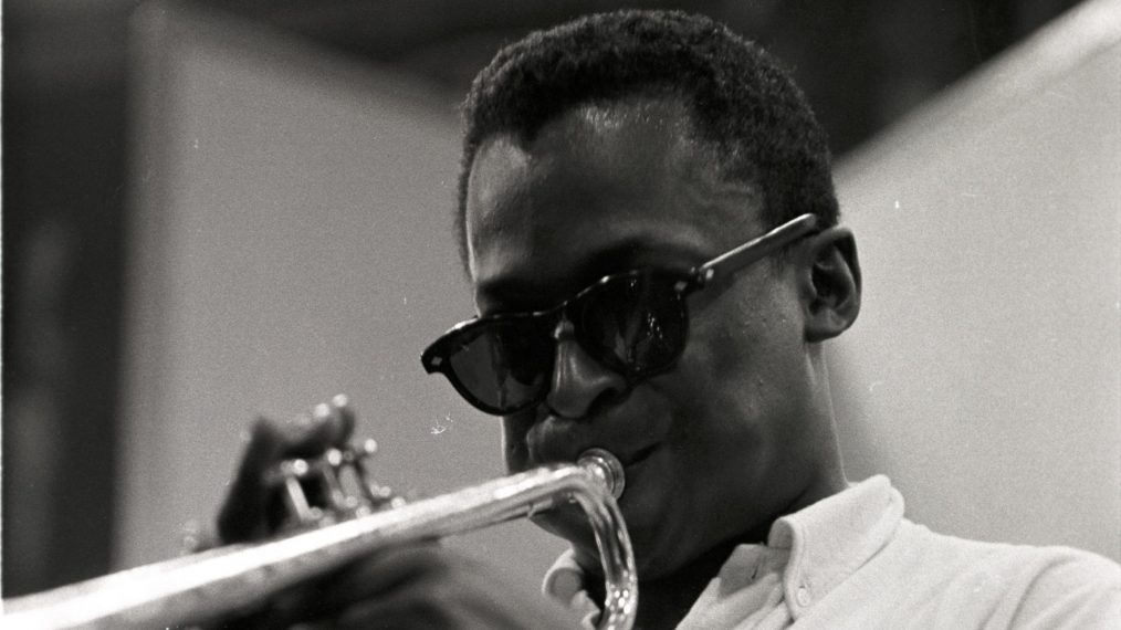 PBS AMERICAN MASTERS MILES DAVIS BIRTH OF THE COOL MILES DAVIS HORN PRACTICE