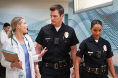 Rookie - Day of Death - Ali Larter, Nathan Fillion, and Mekia Cox - consulting with doctor