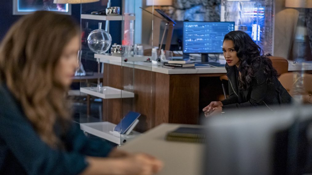 Candice Patton as Iris in The Flash Season 6 Episode 12