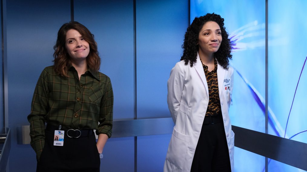 Paige Spara and Jasika Nicole in The Good Doctor - Season 3 Episode 15