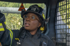 Aisha Hinds as Hen - 911 - season 3 spring premiere