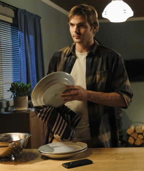 Alex Roe in Siren - 'Borders'