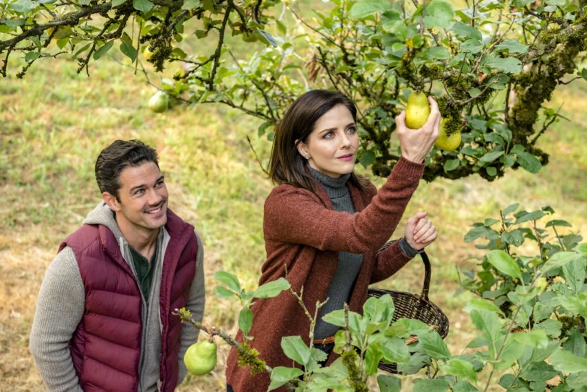 HALLMARK CHANNEL HARVEST LOVE 2017 RYAN PAEVEY JEN LILLEY