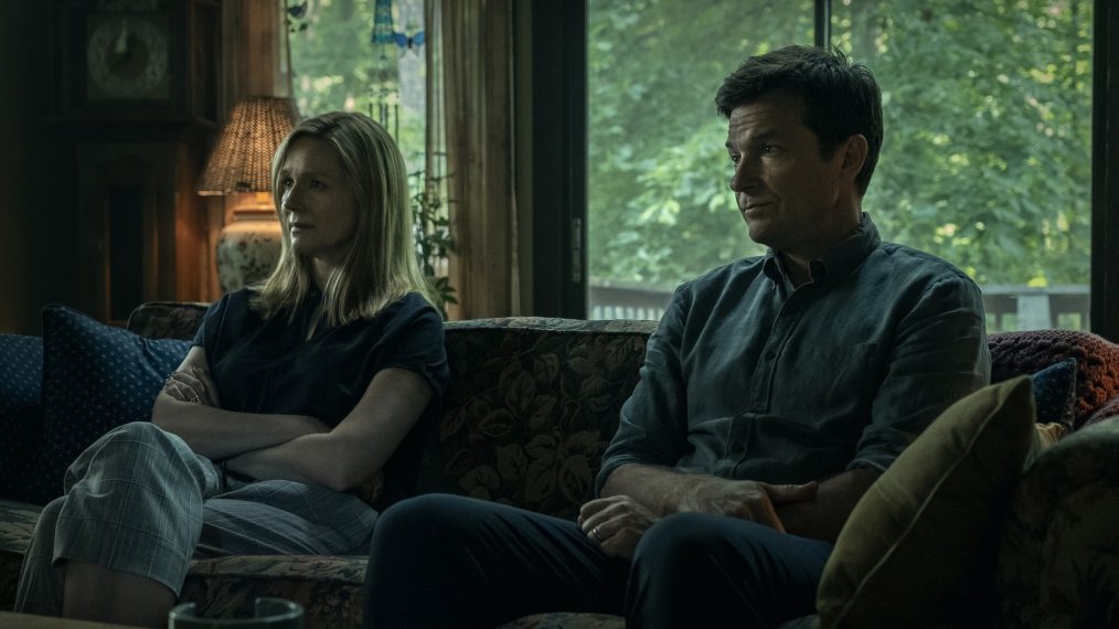 Ozark - Wendy (Laura Linney) and Marty (Jason Bateman) see a couples therapist