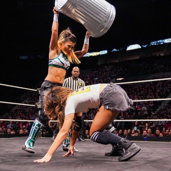 Tegan Nox Facing Dakota Kai