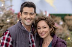 Christmas Under the Stars - Jesse Metcalf and Autumn Reeser - Hallmark Channel