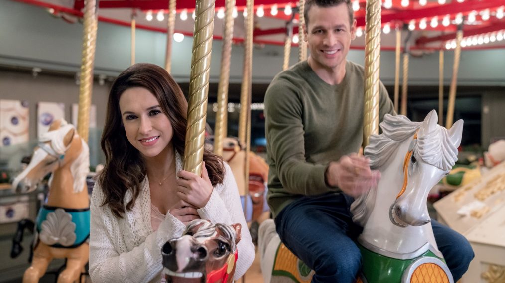 10 Hallmark Christmas Movies Starring Queen of Nice Lacey Chabert (PHOTOS)