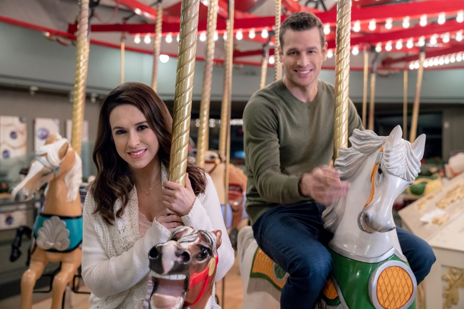 10 Hallmark Christmas Movies Starring Queen of Nice Lacey Chabert (PHOTOS)