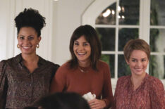 Christina Moses, Stephanie Szostak, Allison Miller - A Million Little Things - Season 2 Episode 17 - Regina Delilah Maggie Surprise Katherine