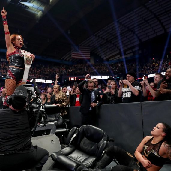 Becky Lynch Shayna Baszler