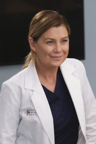 Grey's Anatomy Season 16 Finale Meredith Smiling