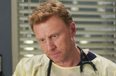 Kevin McKidd as Dr. Owen Hunt in the Grey's Anatomy season 16 finale