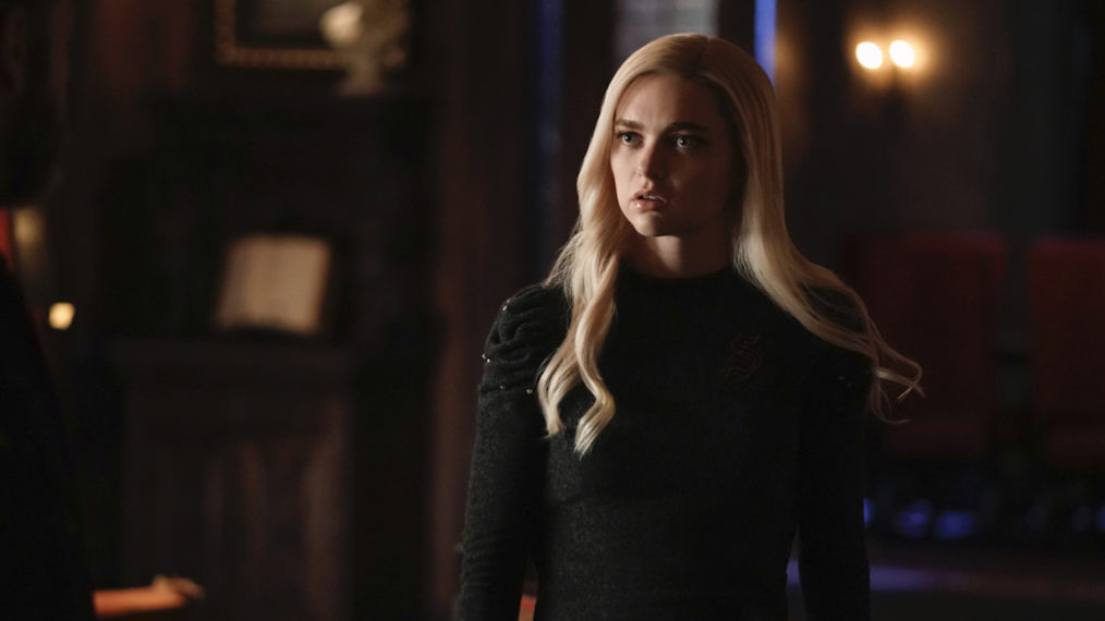 Jenny Boyd as Lizzie in Legacies - Season 2