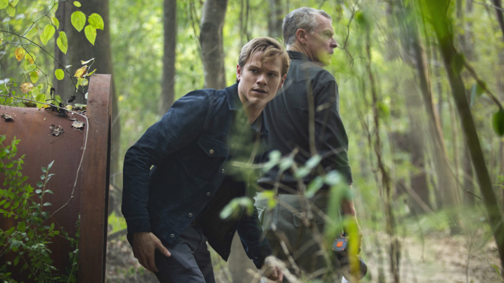 MacGyver - Season 4 Episode 8 - Lucas Till as Angus MacGyver, and Tate Donovan as Oversight