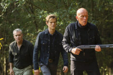 MacGyver - Season 4 Episode 8 - Tate Donovan as Oversight, Lucas Till as Angus MacGyver, Peter Weller as Elliot Mason