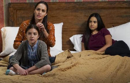 Party of Five - Elle Paris Legaspi, Fernanda Urrejola, Emily Tosta - Season 1 Cast