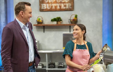 Spring Baking Championship - Clinton Kelly with Baker Aisha