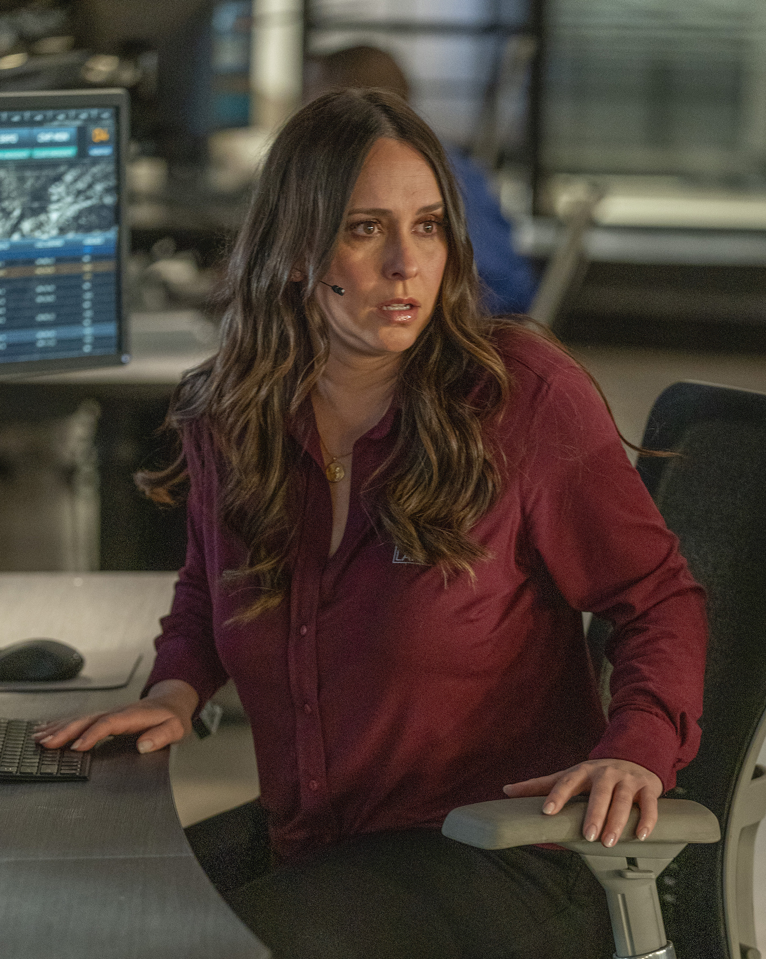 Jennifer Love Hewitt 911 Season 3 Episode 14 Maddie