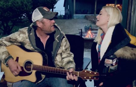 CBS ACM PRESENTS OUR COUNTRY BLAKE SHELTON GWEN STEFANI SINGING GUITAR