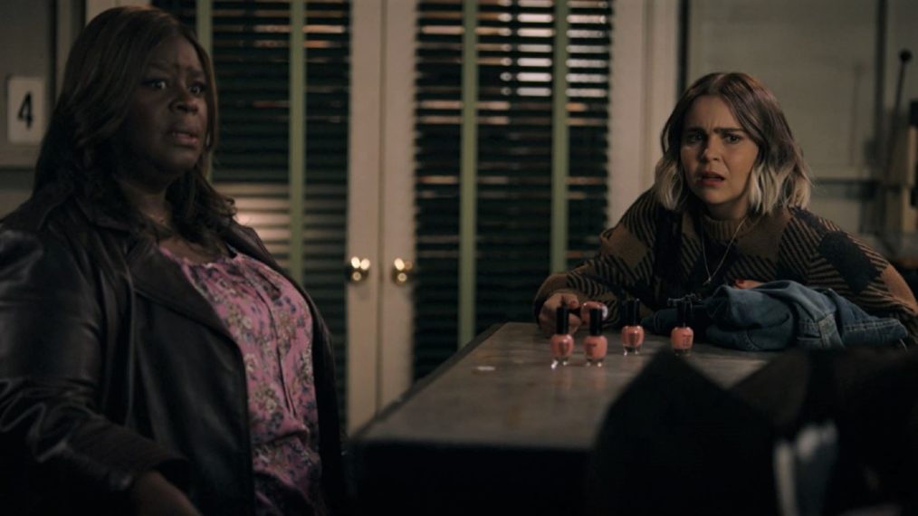 The Ladies Hit a Roadblock in 'Powerful' Episode of 'Good Girls ...