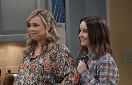 Amanda Fuller and Kaitlyn Dever in the Last Man Standing season finale