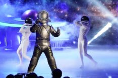 8 Reasons 'The Masked Singer's Astronaut Is Probably This Country Star
