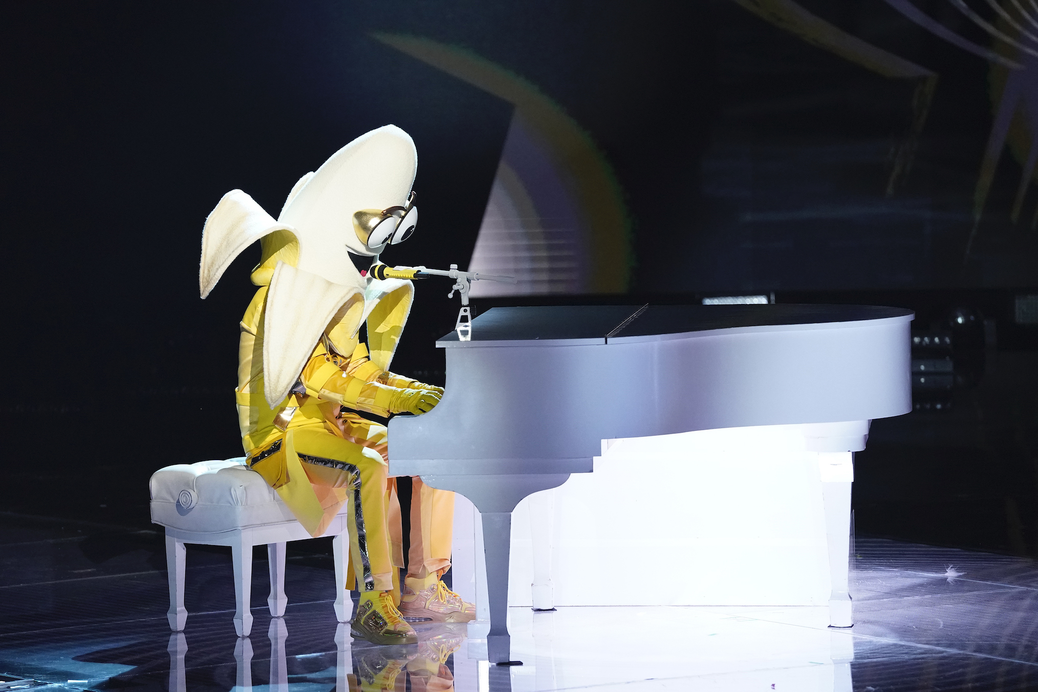 Banana piano. The masked Singer Banana.