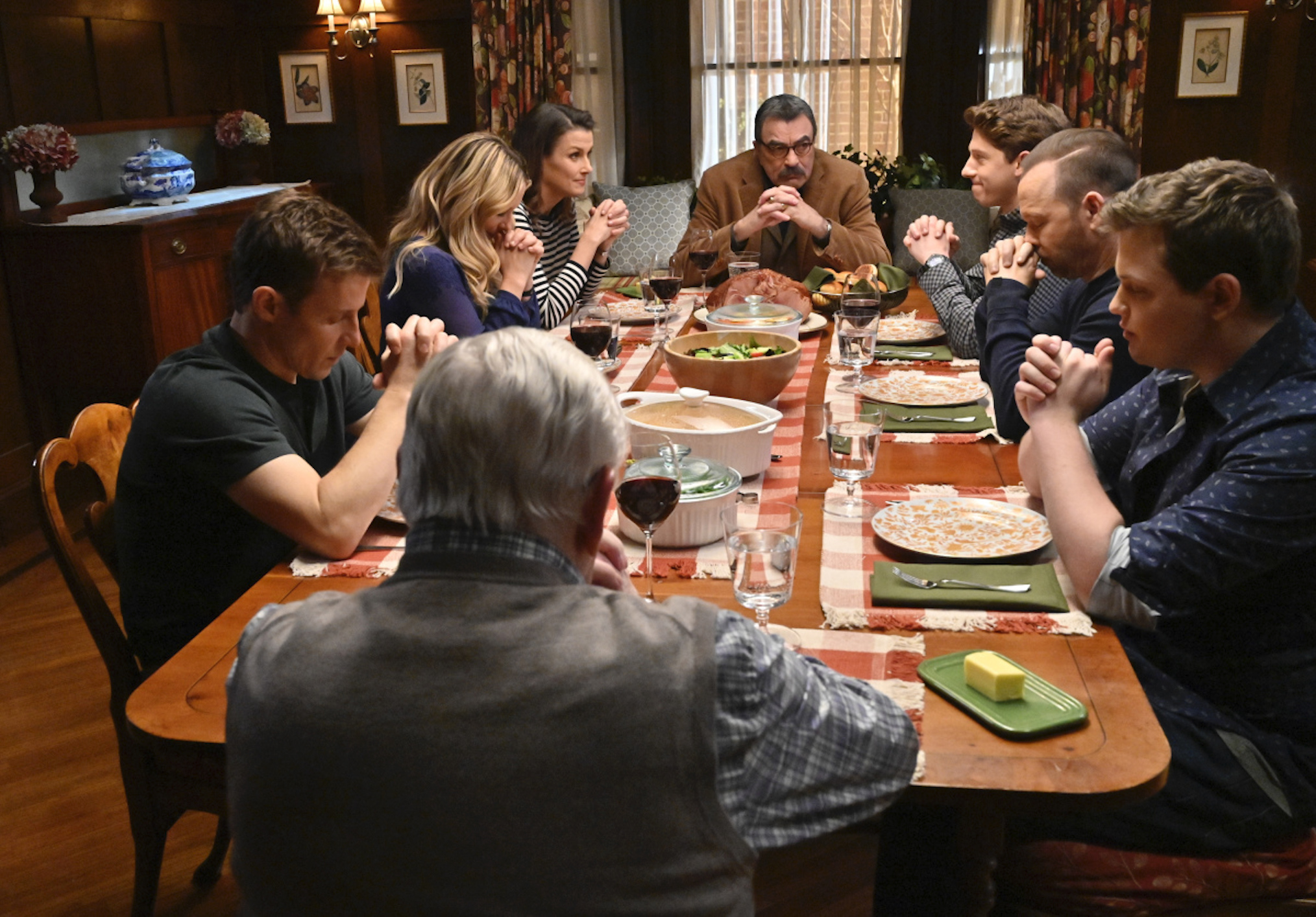 Blue Bloods Season 10 Finale Sunday Family Dinner