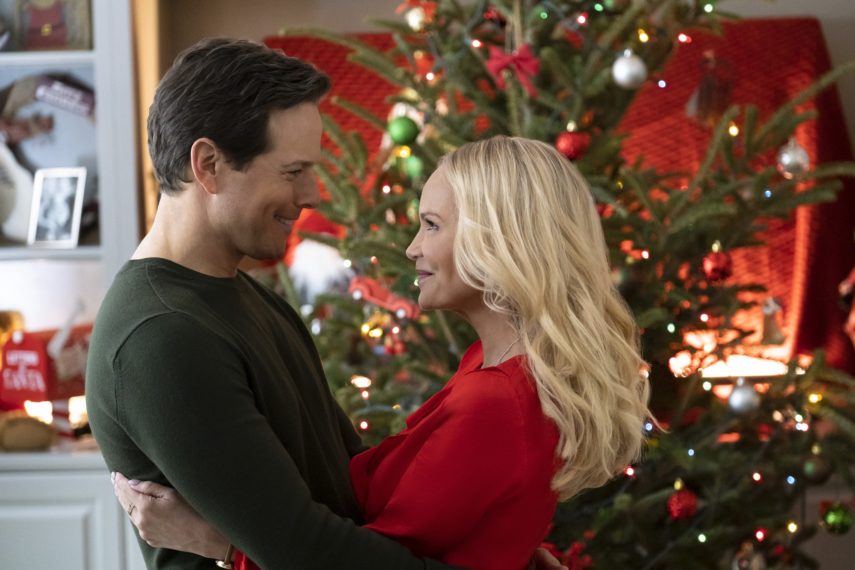 Hallmark Channel 2019 A Christmas Love Story Kristin Chenoweth Scott Wolf