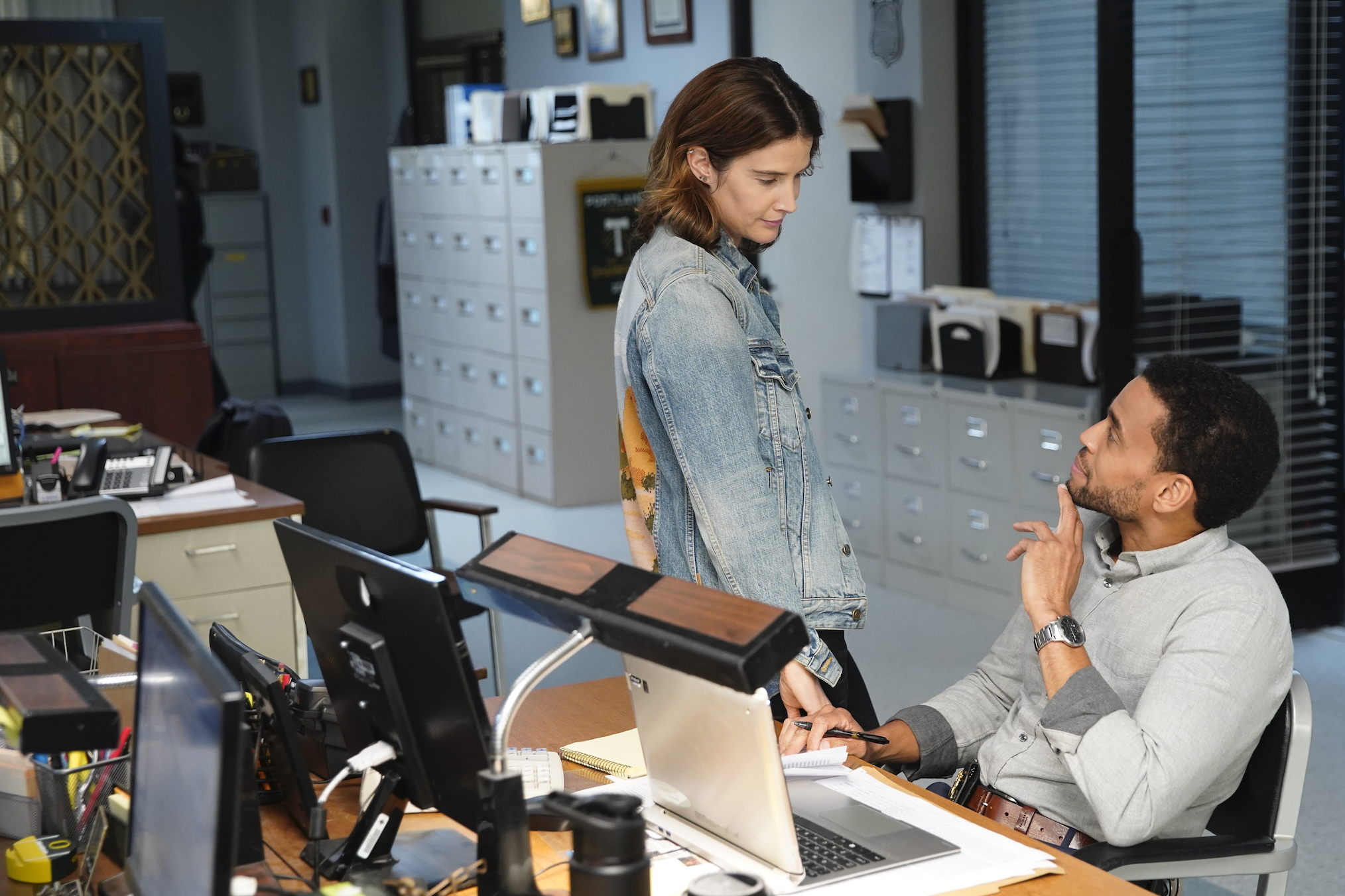 Cobie Smulders Michael Ealy Stumptown Season 1 Dex Miles