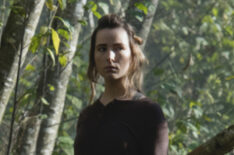 Shelby Flannery as Hope in The 100 - Season 7, Episode 4