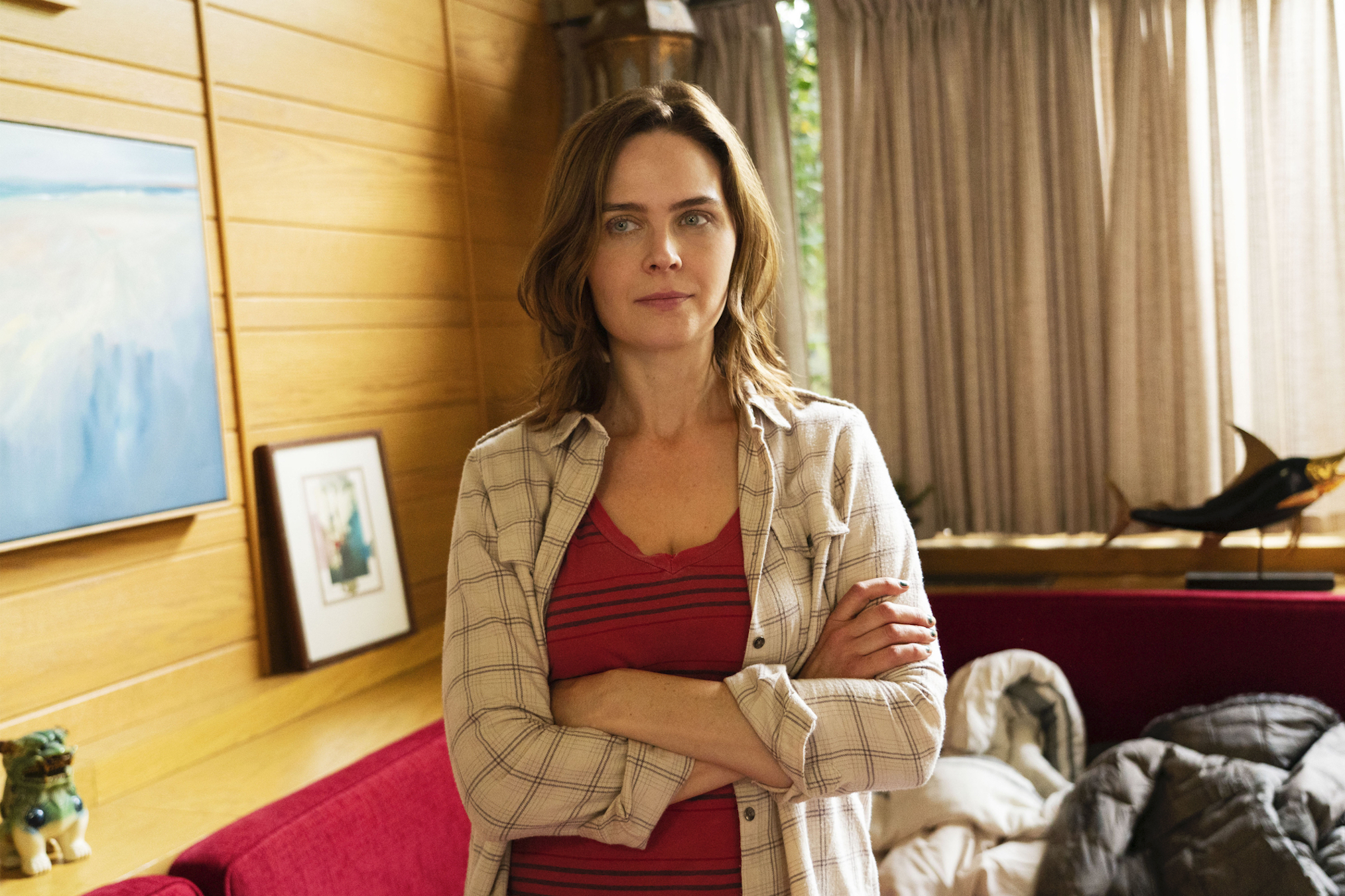 Emily Deschanel Animal Kingdom Season 4