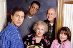 Everybody Loves Raymond cast - Ray Romano, Brad Garrett, Peter Boyle, Patricia Heaton, Doris Roberts, 1996