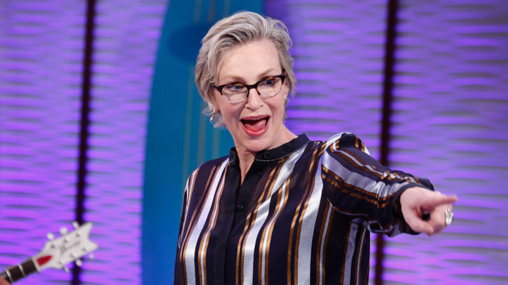 Jane Lynch - Hollywood Game Night - Season 6