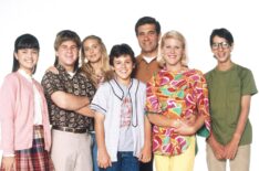 The Wonder Years - Danica McKellar, Jason Hervey, Olivia d'Abo, Fred Savage, Dan Lauria, Alley Mills, and Josh Saviano