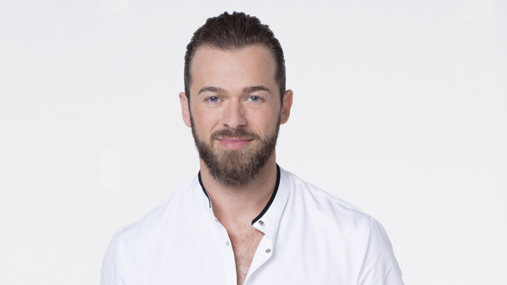 Artem Chigvintsev Returning Pro Dancing With the Stars Season 29